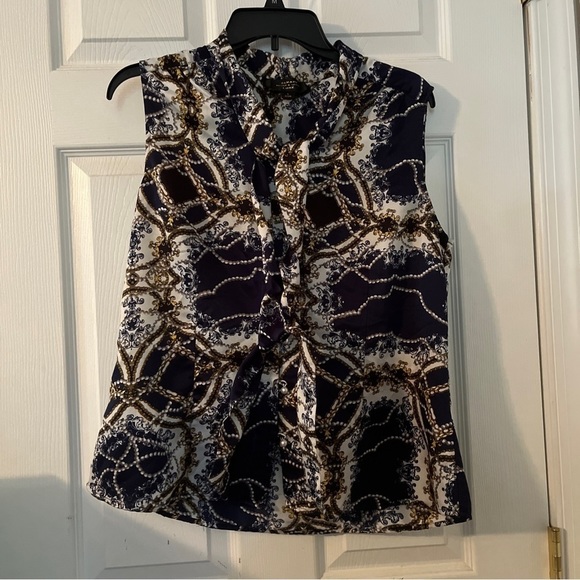 WOMAN’S TAHARI sleeveless Top tie front - Size Large - Picture 3 of 11